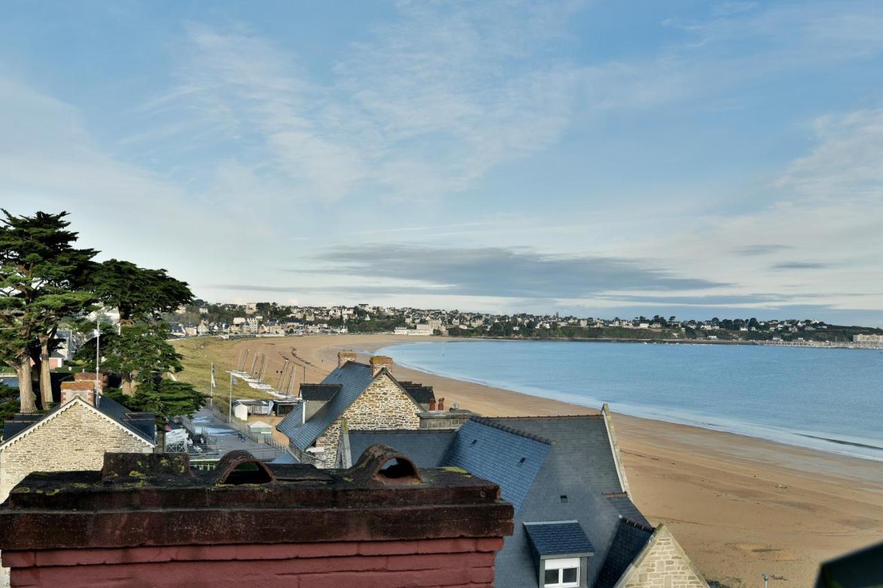 Les Pieds Dans Le Sable - Appt Vue Mer サン・カスト・ル・ギド エクステリア 写真